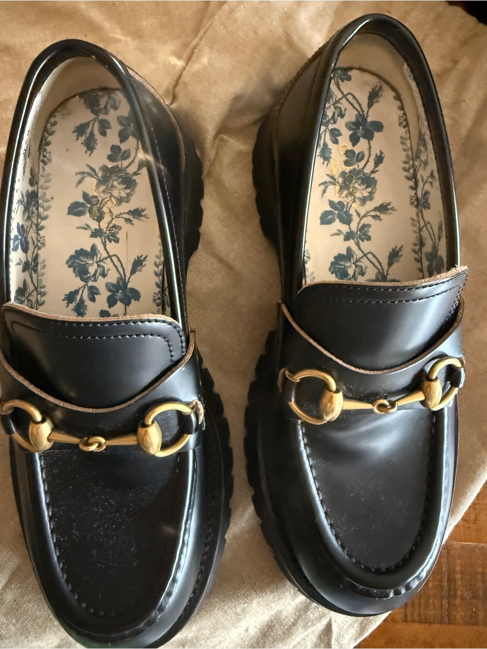 Gucci Black Leather Horsebit Loafers with Gold Hardware